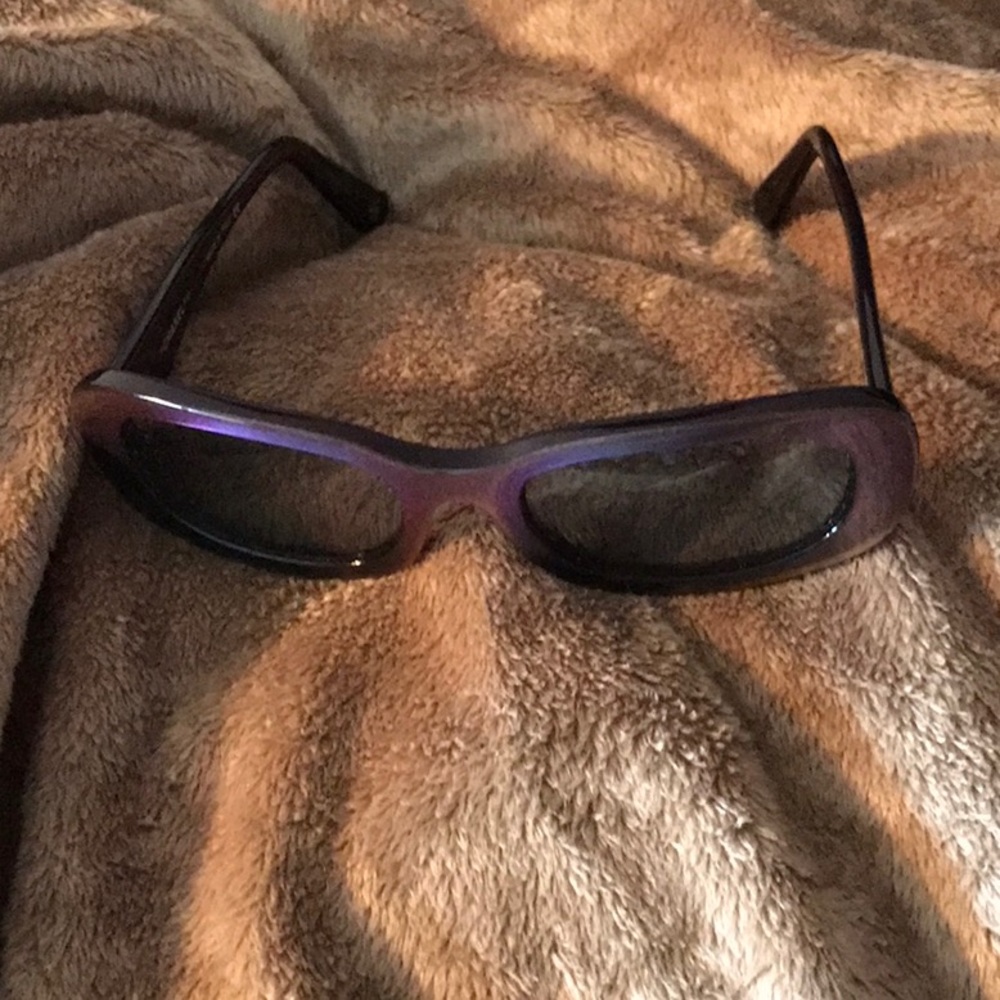 Eyeglass frames